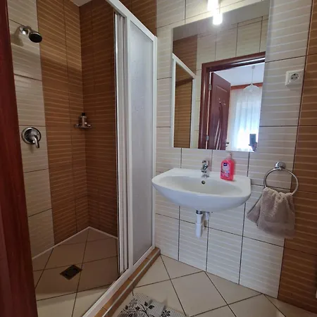 Richie I & Pool 아파트 *