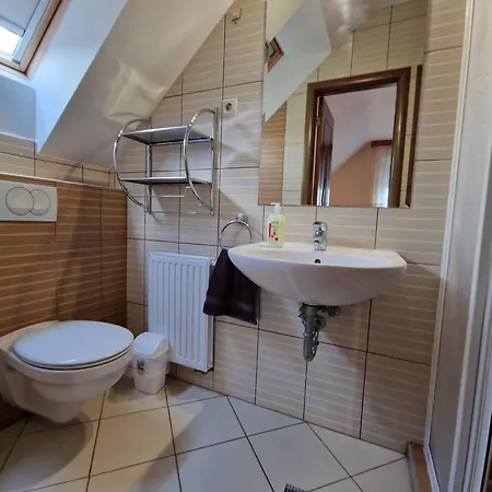 Richie I & Pool 아파트