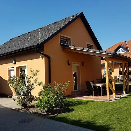 Richie I & Pool Siófok